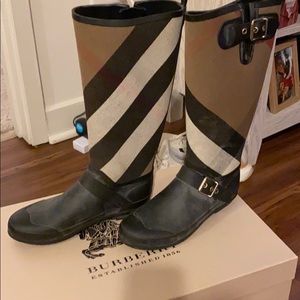 Burberry rain boots